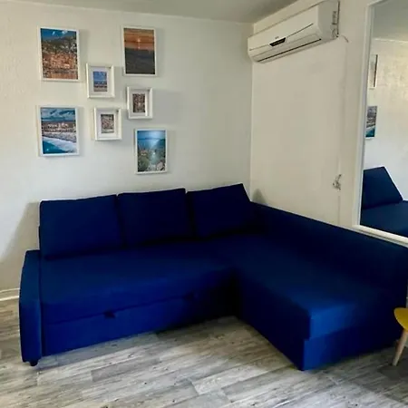 Apartment Bright Studio With Balcony At The Foot Of The Sea *