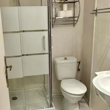Bright Studio With Balcony At The Foot Of The Sea * Nice